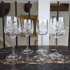 Set of 4 Bohemian Crystal Wine Glasses | Vintage Pinwheel Starburst Pattern